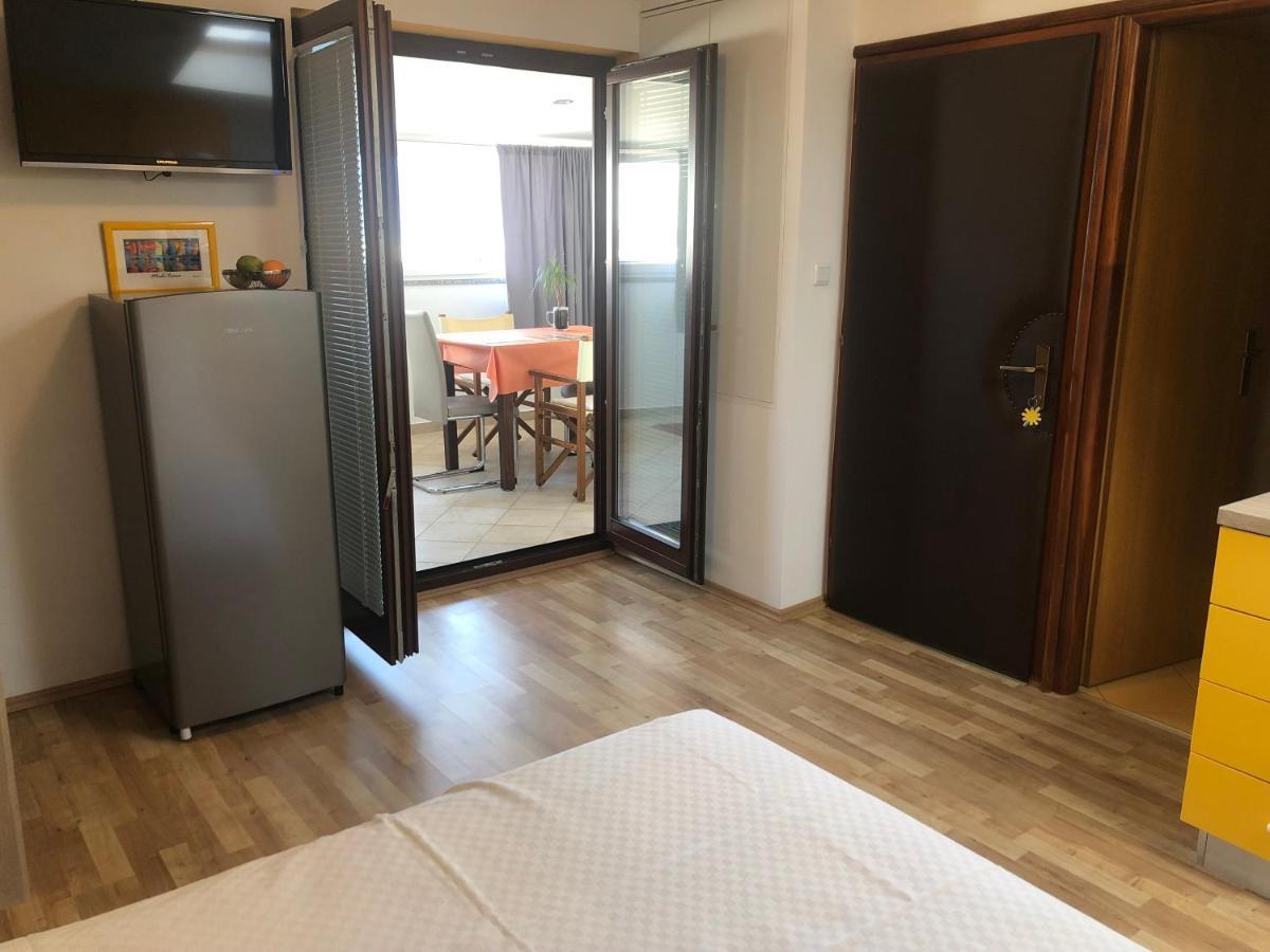 Studio Neven With Sea View Башка Экстерьер фото