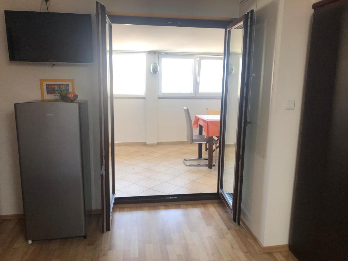 Studio Neven With Sea View Башка Экстерьер фото